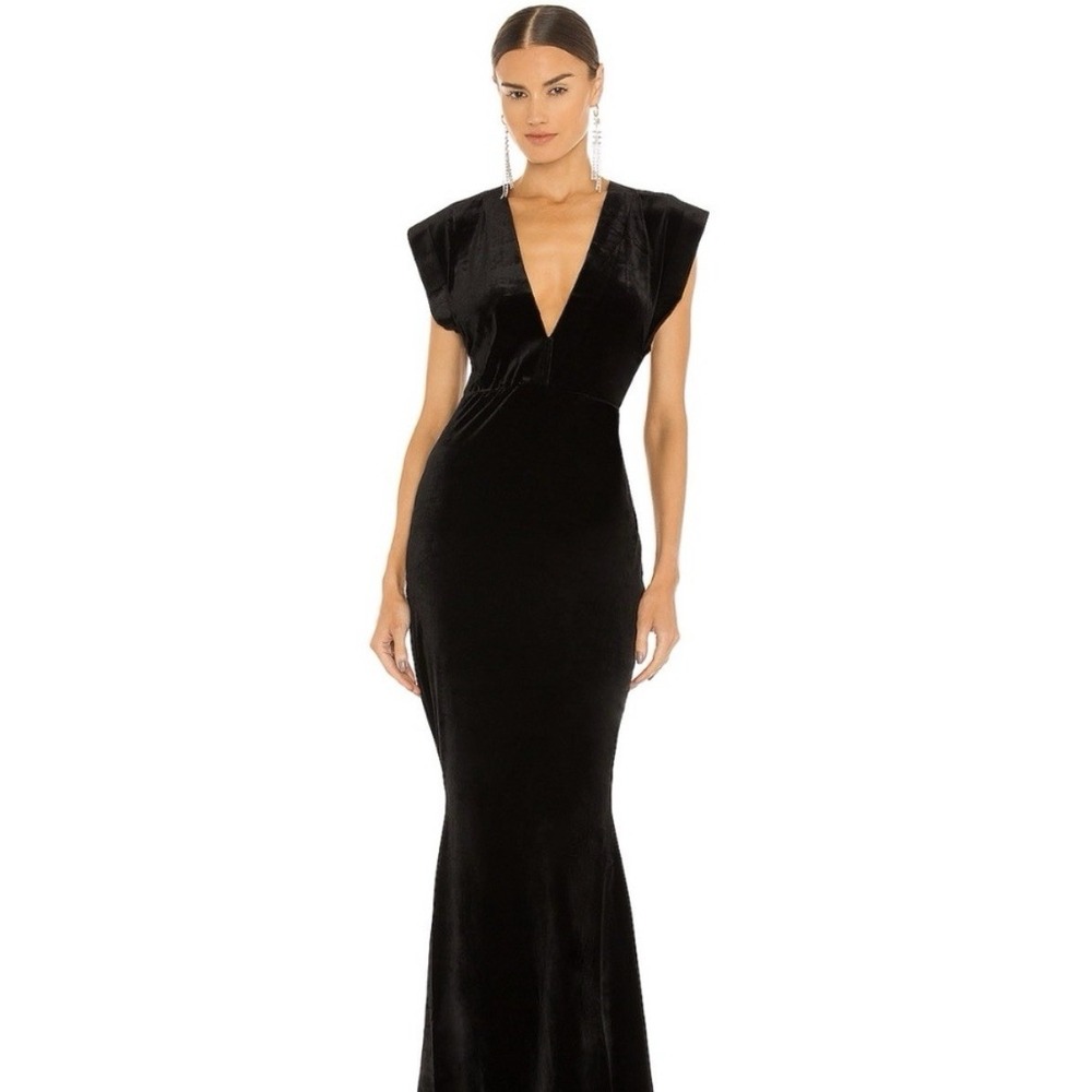 Norma Kamali X Revolve V-Neck Velvet Rectangle Gown Sleeveless Black SZ LG NWT